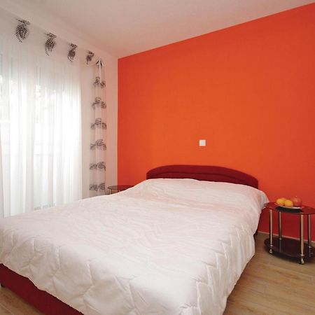 Gorgeous Apartment In Makarska With Wifi Eksteriør billede