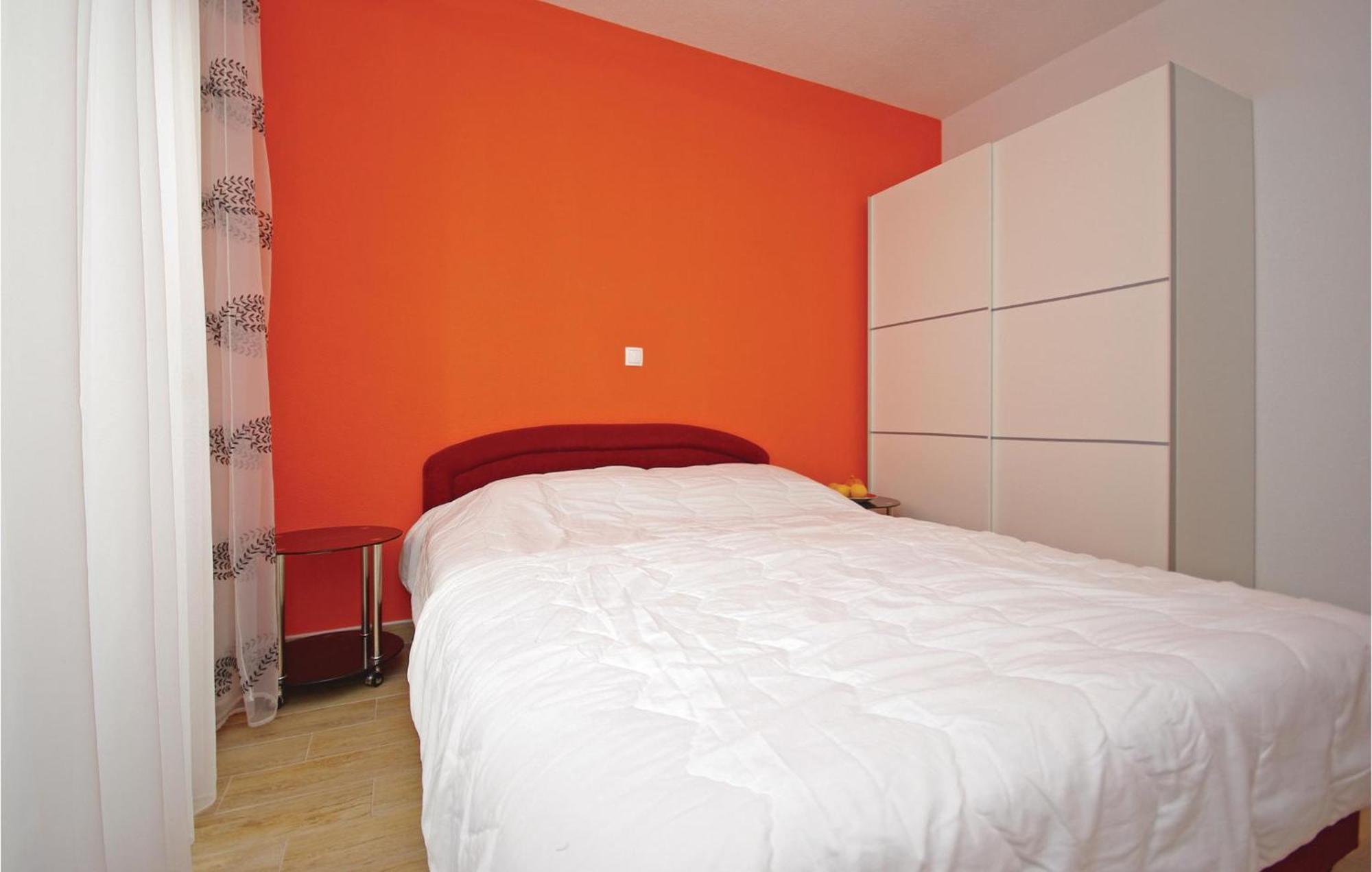 Gorgeous Apartment In Makarska With Wifi Eksteriør billede