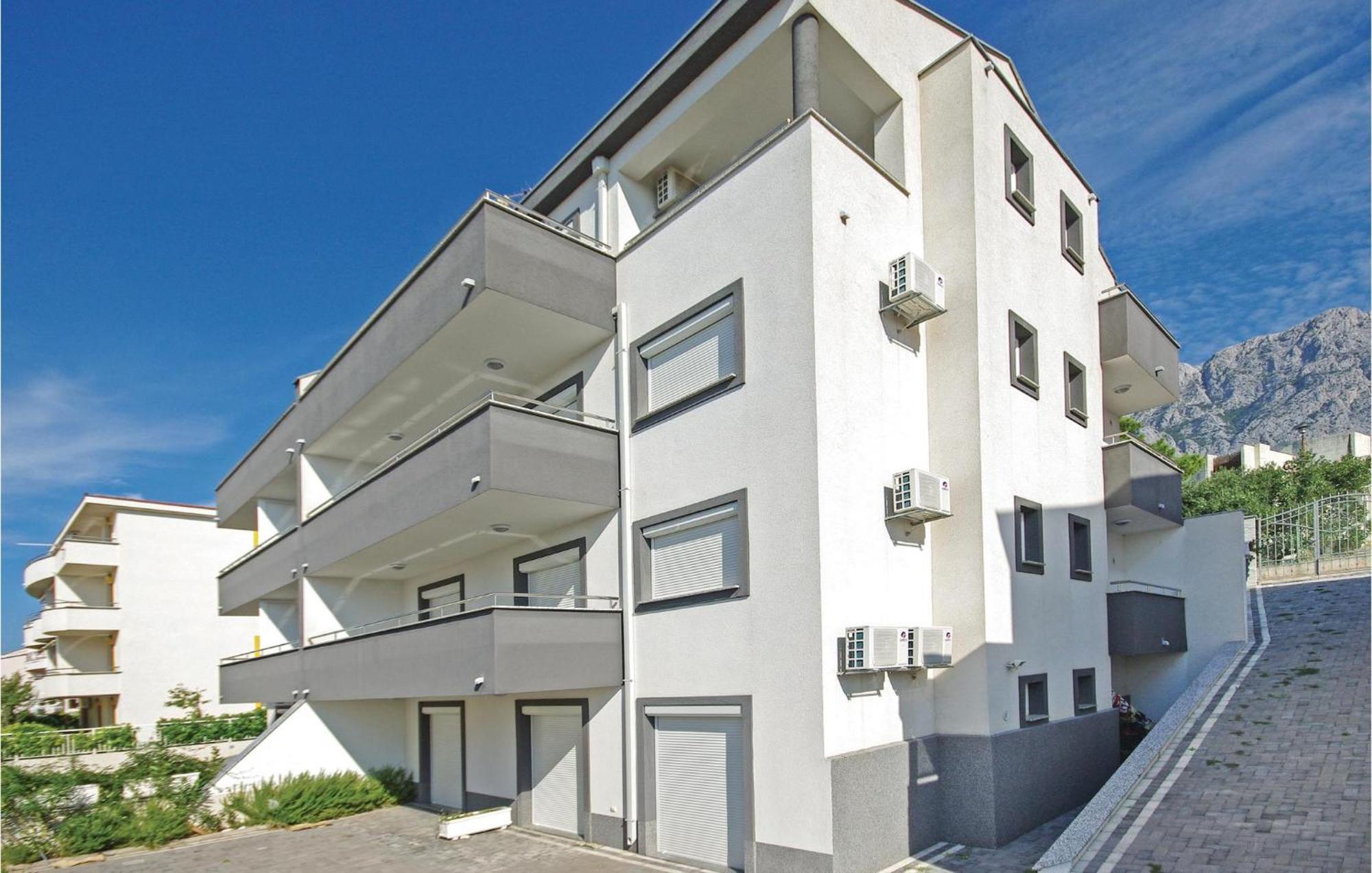 Gorgeous Apartment In Makarska With Wifi Eksteriør billede